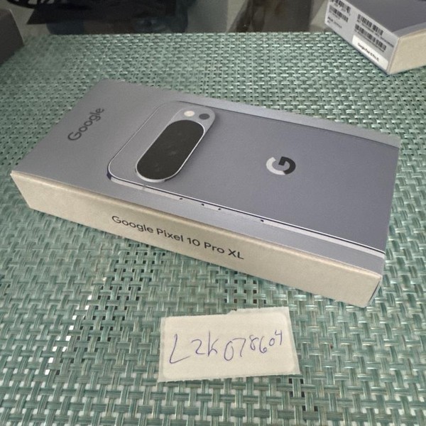 Google Pixel 10 Pro XL - Unlocked Non-US, 256 GB, Moonstone, G45RY