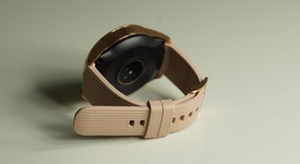Good
													Samsung Galaxy Watch 42mm - Rose Gold, Bluetooth, photo 5 of 6