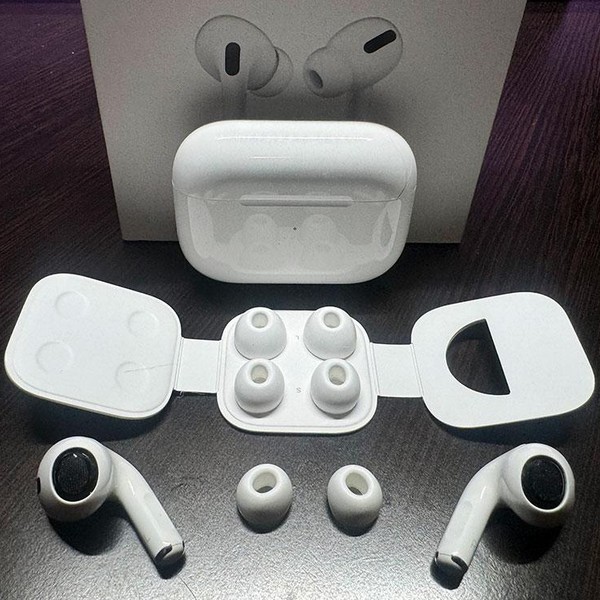 Apple AirPods Pro - MagSafe Case