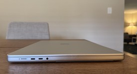 Mint
													MacBook Pro 2024 - 16" - Apple M4 Max 14-core, Silver, 1 TB, 36 GB, photo 2 of 11