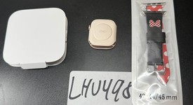Good
													Apple Watch Series 10 42mm - Unlocked, Rose Gold, A3001 - Cellular, Aluminum, photo 2 of 3