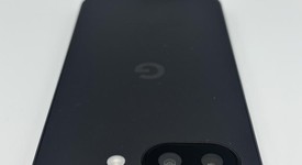 Mint
													Google Pixel 9a - Verizon, Obsidian, 128 GB, 8 GB, photo 3 of 8