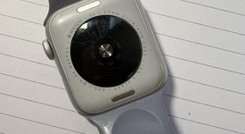 Good
													Apple Watch SE 2nd Gen 40mm - Silver, A2722 - GPS, Aluminum, photo 3 of 6