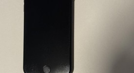 Good
													Apple iPhone SE 2nd Gen 2020 - Unlocked, Black, 64 GB, A2275, photo 2 of 7