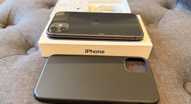 Mint
													Apple iPhone 11 - Unlocked, Black, 64 GB, A2111, photo 1 of 11