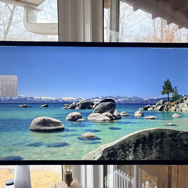 Apple Studio Display 2022 - Standard Glass, VESA Mount Adapter