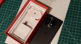 Mint
													OnePlus 13R - Unlocked, Nebula Noir, 256 GB, 12 GB, photo 1 of 5