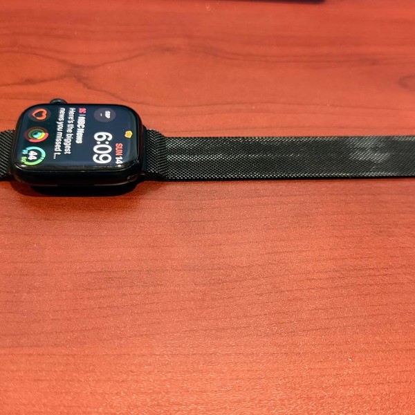 Apple Watch Series 8 45mm - Midnight, A2771 - GPS, Aluminum