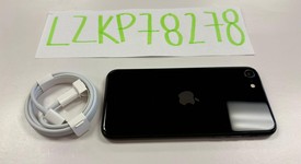 Mint
													Apple iPhone SE 3rd Gen 2022 - Unlocked, Midnight, 64 GB, A2595, photo 4 of 5