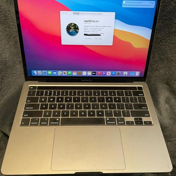 MacBook Pro 2020 - 13 inch - 1 TB, Gray, 16 GB, Intel Core i5