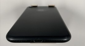 Fair
													Apple iPhone 7 - Verizon, Black, 32 GB, A1660, photo 4 of 7