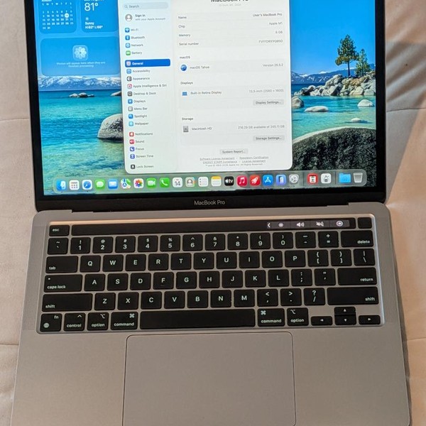MacBook Pro 2020 - 13 inch - 256 GB, Gray, 8 GB, Apple M1