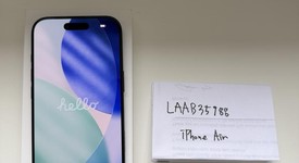 Mint
													Apple iPhone Air - Unlocked, Space Black, 256 GB, A3260, photo 1 of 6