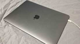 Good
													MacBook Pro 2020 - 13" - I7, Gray, 1 TB, 16 GB, photo 3 of 4