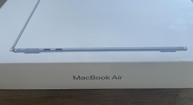 New
													MacBook Air 2025 (M4) - 13" - Apple M4, Silver, 512 GB, 16 GB, photo 3 of 5