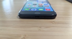 Good
													Apple iPhone SE 3rd Gen 2022 - Unlocked, Midnight, 64 GB, A2595, photo 3 of 14