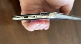 Good
													Apple iPhone Xs - Verizon, Silver, 64 GB, A1920, photo 5 of 7