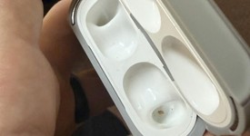 Used
													Apple AirPods Pro 2 - USB-C, photo 2 of 10