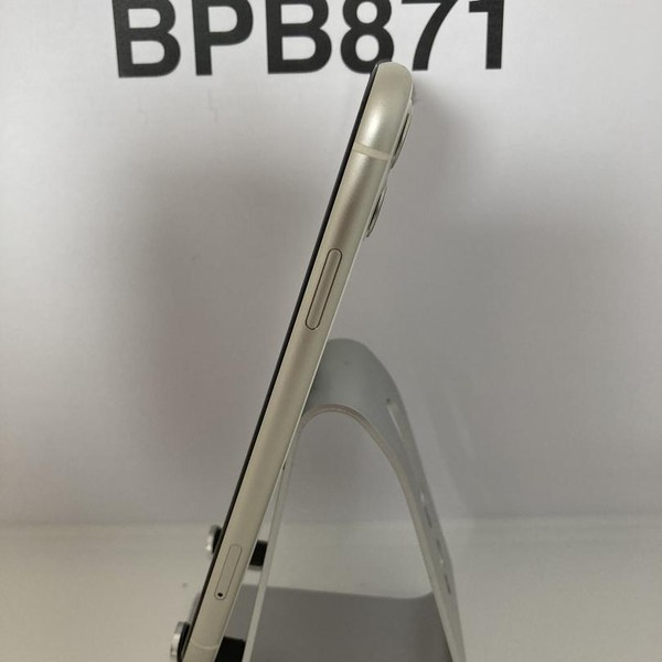 Apple iPhone 11 - Unlocked, 128 GB, White, A2111