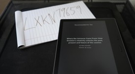 Mint
													Amazon Kindle Oasis 10th Gen - Gray, 8 GB, WiFi Only, photo 5 of 5