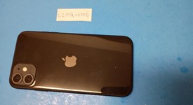 Mint
													Apple iPhone 11 - Unlocked, Black, 64 GB, A2111, photo 3 of 9