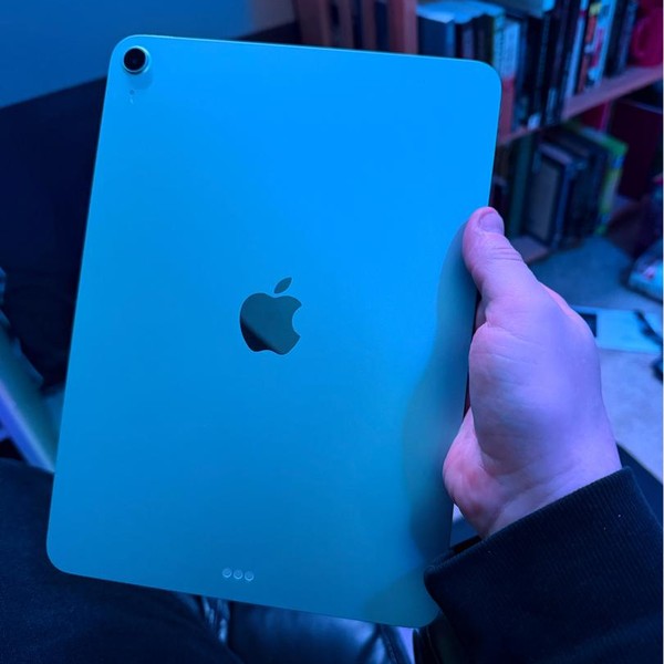 Apple iPad Air 11 inch (M3) 2025 - Wi-Fi, Blue, 128 GB, A3266