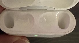 Used
													Apple AirPods Pro 1st Gen - Wireless Case, photo 3 of 13