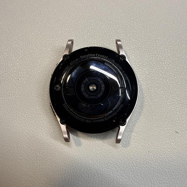 Samsung Galaxy Watch5 - Unlocked, Gold, 40mm