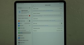 Good
													Apple iPad Air 13" (M2) 2024 - Unlocked, Gray, 128 GB, A2899, photo 4 of 12