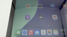 Mint
													Apple iPad 10th Gen - Unlocked, Silver, 64 GB, A2757, photo 4 of 15