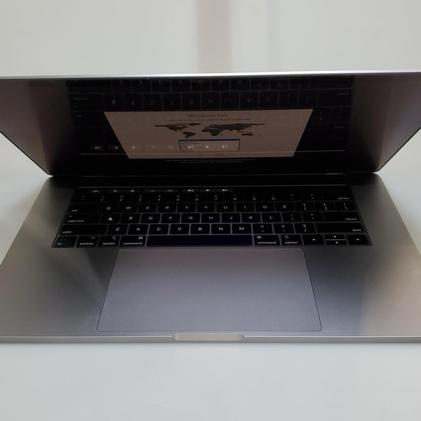 MacBook Pro 2018 (With Touch Bar) - 15 inch - I7, Gray, 512 GB, 16 GB