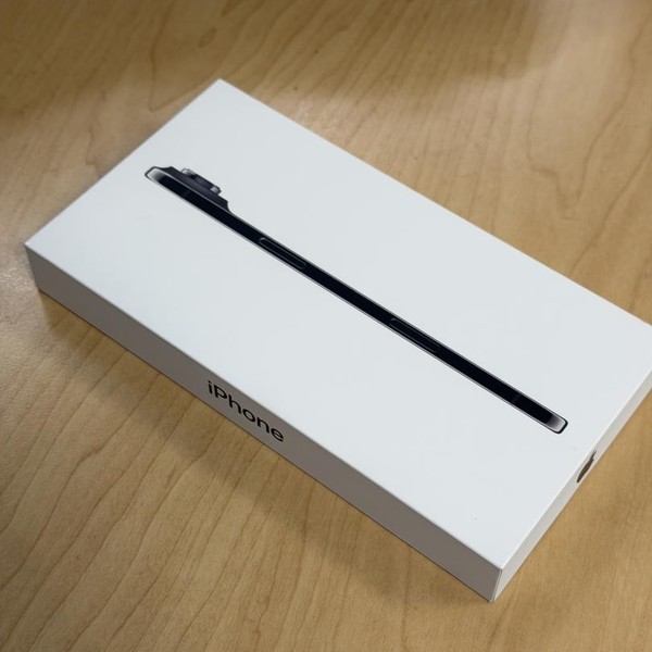 Apple iPhone Air - Unlocked, 256 GB, Space Black, A3260