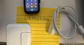 Mint
													Apple Watch SE 2nd Gen 40mm - Verizon, Midnight, A2726 - Cellular, Aluminum, photo 1 of 4