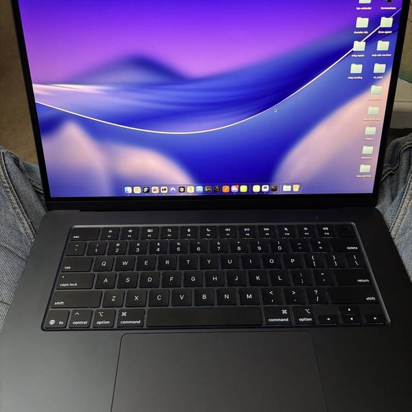 MacBook Air 2025 (M4) - 15 inch - 256 GB, Midnight, 16 GB, Apple M4