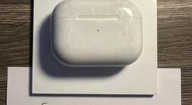Used
													Apple AirPods Pro - MagSafe Case, photo 2 of 10