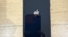 Good
													Apple iPhone SE 3rd Gen 2022 - Unlocked, Midnight, 64 GB, A2595, photo 5 of 6