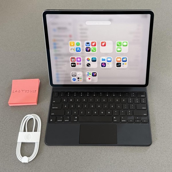 Apple iPad Air 13 inch (M2) 2024 - Wi-Fi, 256 GB, Gray, A2898