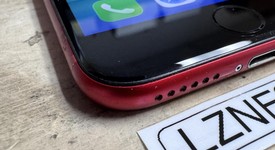 Fair
													Apple iPhone SE 3rd Gen 2022 - Unlocked, Red, 256 GB, A2595, photo 2 of 13