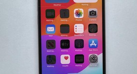 Mint
													Apple iPhone 13 - Verizon, Pink, 128 GB, A2482, photo 1 of 5