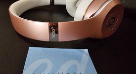 Used
													Beats Solo3 - Rose Gold, photo 3 of 5