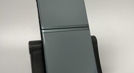 Good
													Samsung Galaxy Z Flip3 5G - Verizon, Green, 128 GB, 8 GB, SM-F711U, photo 2 of 5