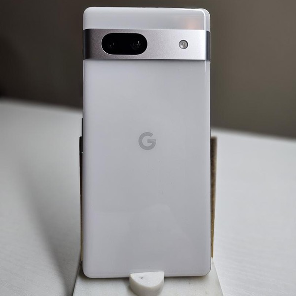 Google Pixel 7a - Unlocked, 128 GB, Snow, 8 GB, GWKK3