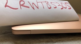 Good
													MacBook Air 2019 - 13" - I5, Gold, 128 GB, 8 GB, photo 2 of 16
