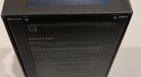 New
													Samsung Galaxy Z Flip7 - Verizon, Blue Shadow, 256 GB, 12 GB, SM-F766U, photo 5 of 5