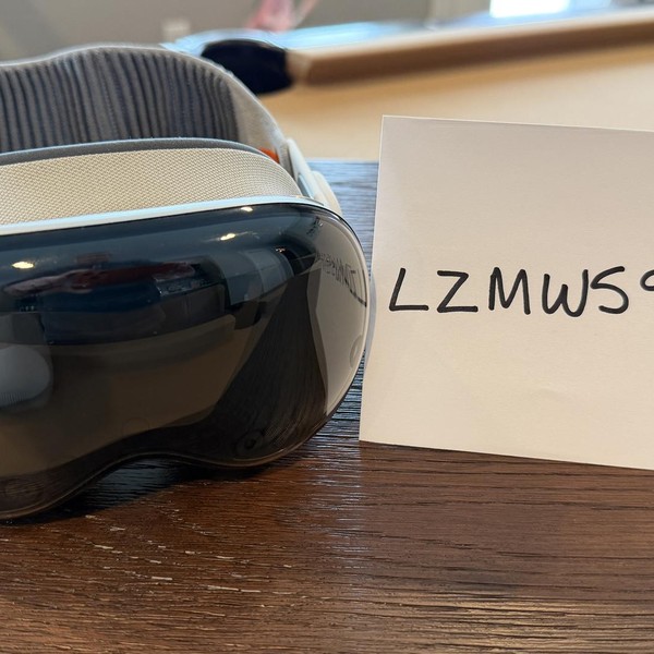 Apple Vision Pro - 256 GB