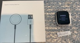 Mint
													Apple Watch SE 3rd Gen 40mm - Unlocked, Starlight, A3326 - Cellular, photo 1 of 6