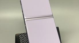 Good
													Samsung Galaxy Z Flip3 5G - AT&T, Lavender, 256 GB, 8 GB, SM-F711U, photo 2 of 8