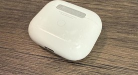 Used
													Apple AirPods 3rd Gen - MagSafe Case, photo 1 of 3