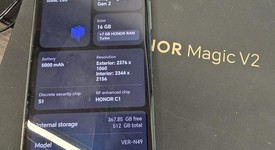 Mint
													Honor Magic V2 - Unlocked Non-US, Black, 512 GB, 16 GB, photo 3 of 8