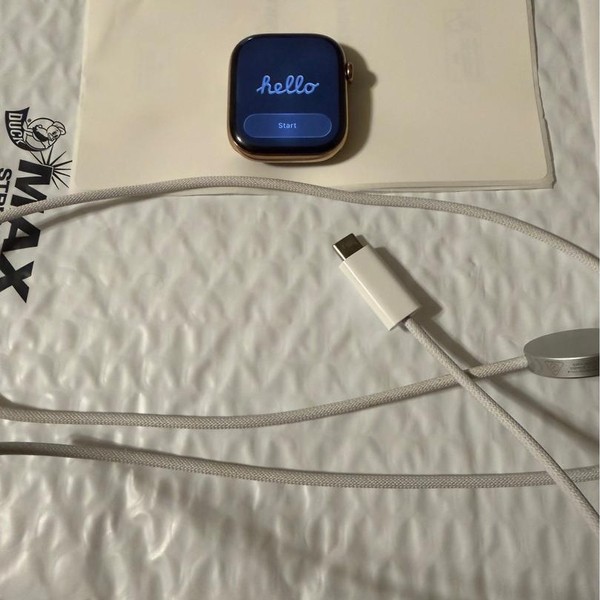 Apple Watch Series 10 46mm - Unlocked, Gold, A3003 - Cellular, Titanium